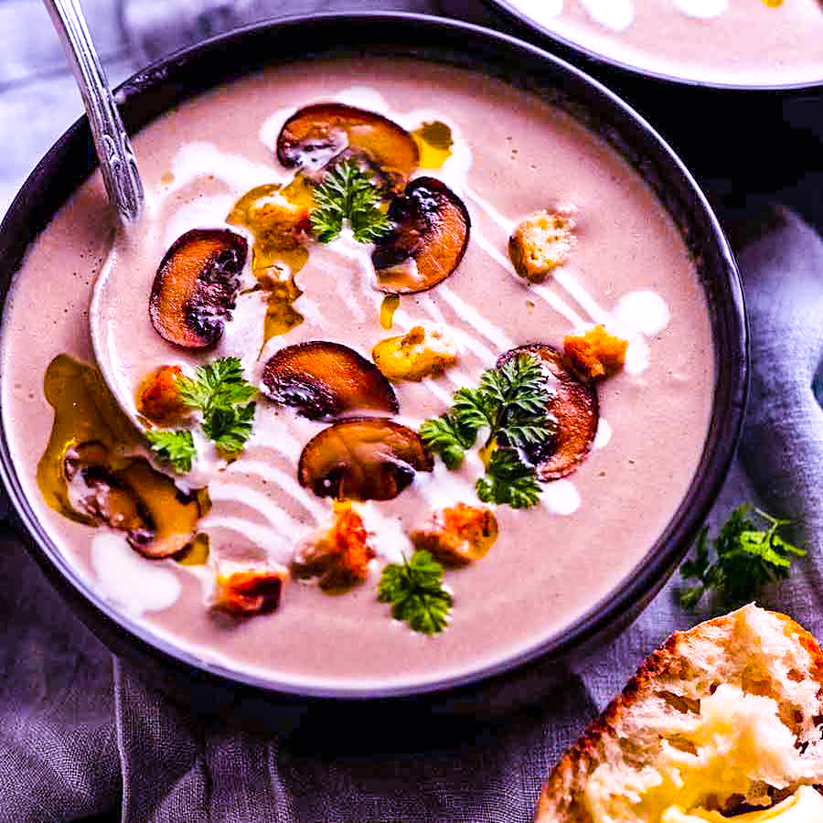 “Deliciously Creamy Mushroom Soup Recipe: A Satisfying Comfort in a Bowl”