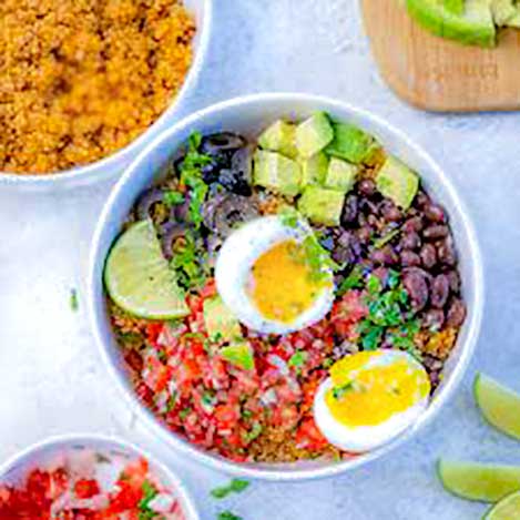 Smoky Quinoa Taco Bowls with Fried Eggs: A Flavorful Fusion Delight
