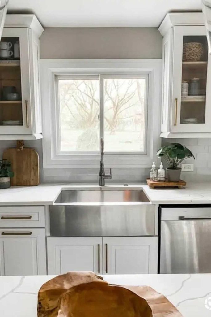 Brighten Up Your Space: Stylish Kitchen Glass Cabinet Ideas for a Modern, Elegant Look