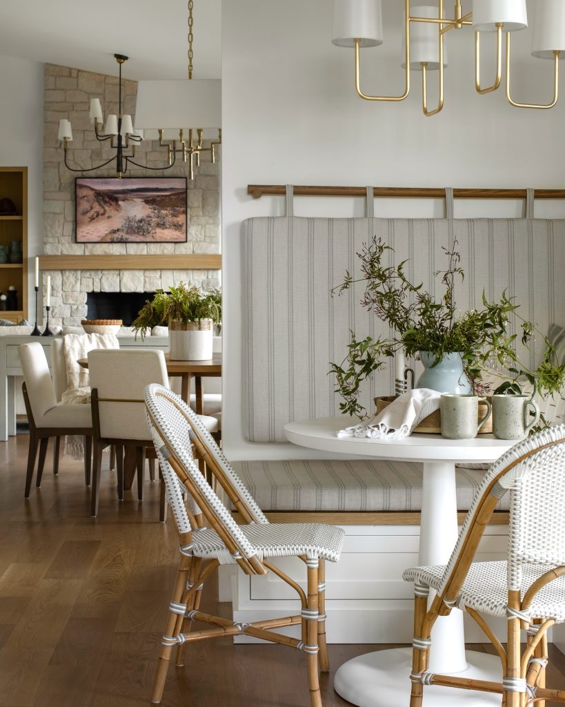 Stylish Kitchen Table Décor Ideas to Elevate Your Dining Space